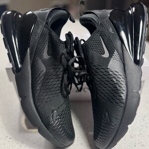 NEW Nike Air Max 270 ‘Triple Black’ AH8050-005 Men’s Size 11.5